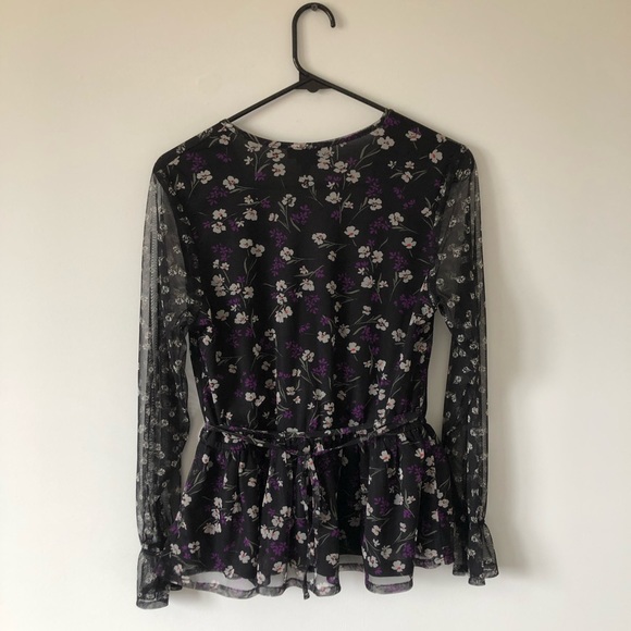 Wednesday’s Girl Peplum Floral Blouse - Picture 5 of 6